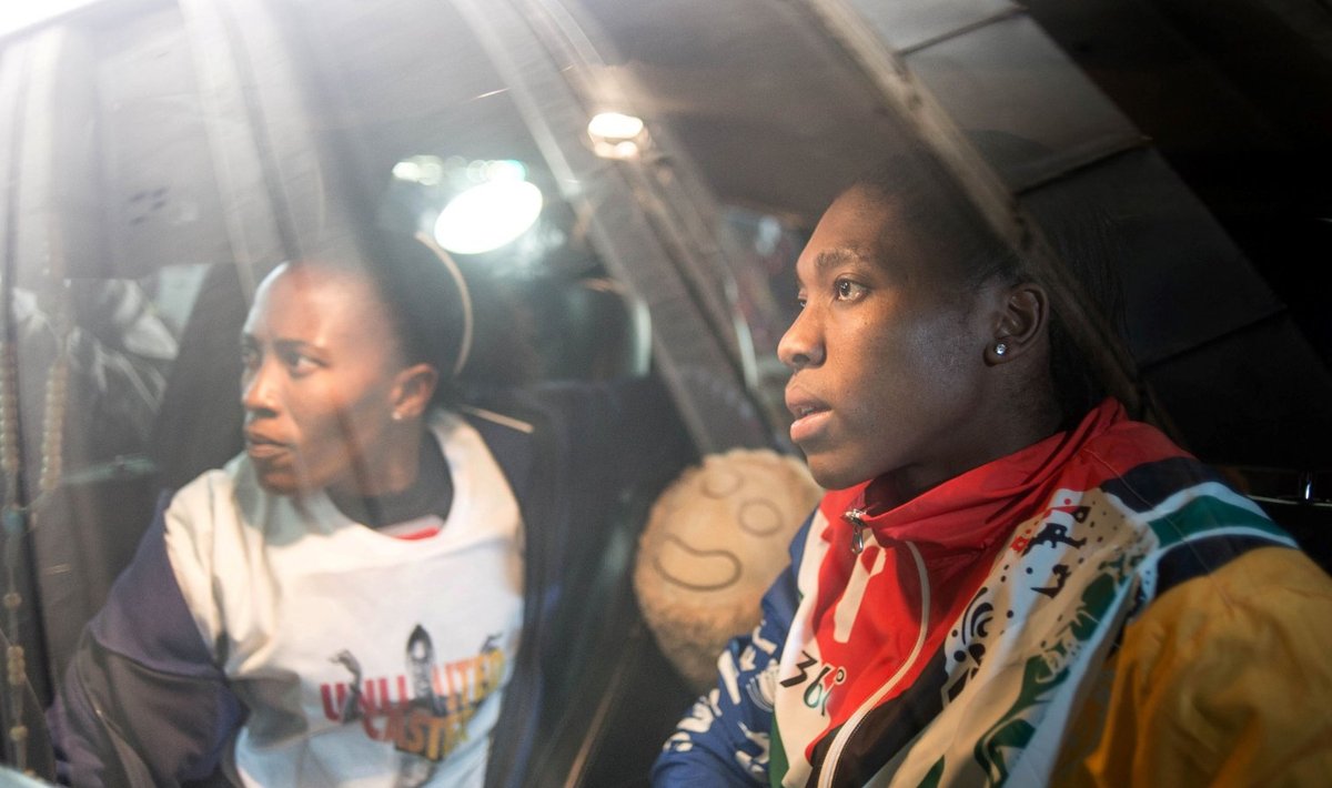 Violet Raseboya ja Caster Semenya olümpialt kodumaale naastes.