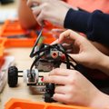 Pikavere Lasteaed-Algkooli robootikaring hakkab kohaliku ettevõttega koostööd tegema