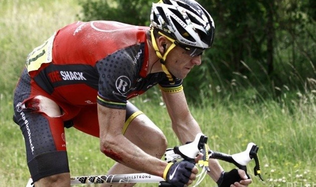 Tour de France 2. etapil kukkunud Lance Armstrong, jalgratas