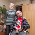 Мучения вместо лечения: после операций мужчина оказался в инвалидном кресле