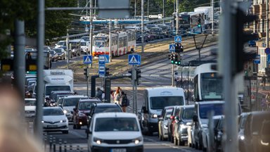 Департамент транспорта: в ближайшие годы выбоины будут частью дорожного движения