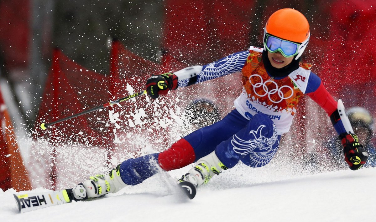 Vanessa Mae skis during the first run of the women's alpine skiing giant slalom event at the 2014 Sochi Winter Olympics