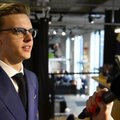 VIDEO: Jüri Pootsmann ülikonnaproovis! Vaata, millist ülikonda kannab laulja Eurovisiooni lauluvõistlusel Stockholmis