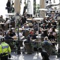 Мэр Стокгольма предупредил полные народа рестораны: вас закроют, если ничего не изменится