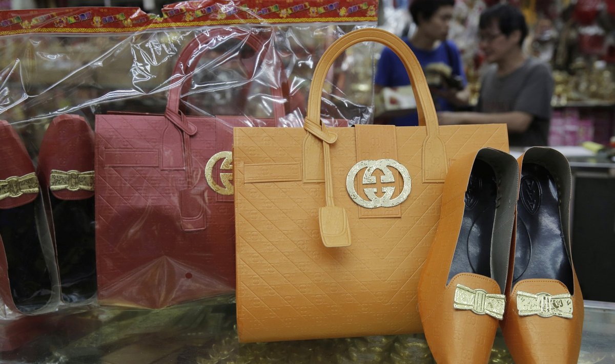 Luksuskaupadest suureneb sel aastal kõige kiiremini jalanõude ja kottide müük.
