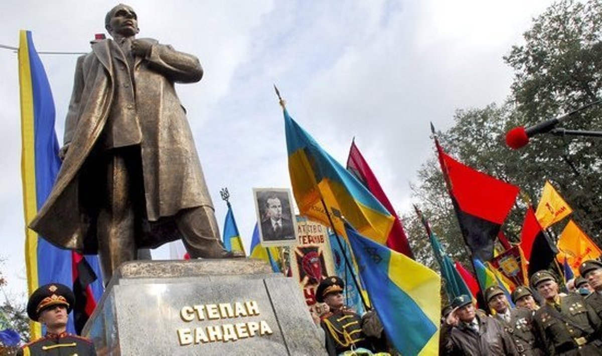 Ukraina vabadusvõitleja Stepan Bandera ausammas Lvivis