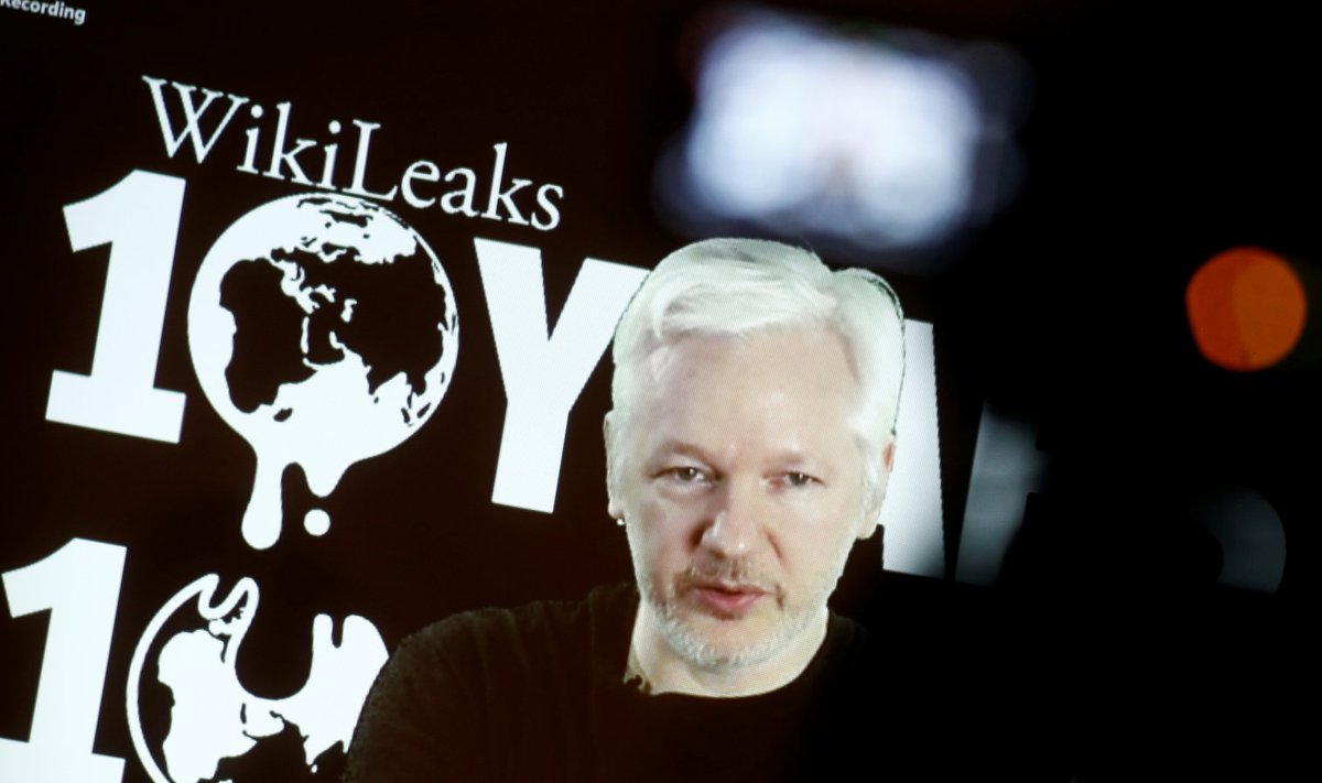 Julian Assange 2015. aastal veebivideo vahendusel korraldatud pressiüritusel