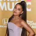 KLÕPS | Milline kirglik suudlus! Ariana Grande tähistas abikaasaga teist pulma-aastapäeva