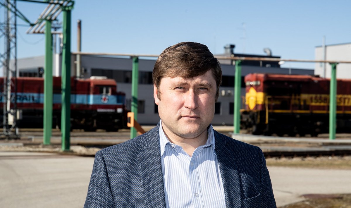 Raudteelaste ametiühingu esimees Oleg Tšubarov pole raudteelaste sooduspensioni kaotamisega nõus. Ta soovib kompromissi, mis võtaks arvesse, et mõnedel töökohtadel pole tingimused paranenud.