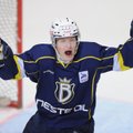 Нападающий сборной Эстонии улетел тренироваться в клуб НХЛ