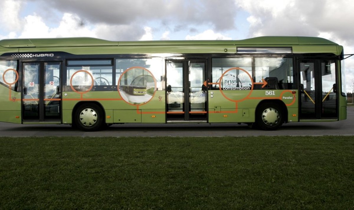 Mis oleks rohelisem? Sõita rohelise bussiga või sõita KÕIK bussiga?