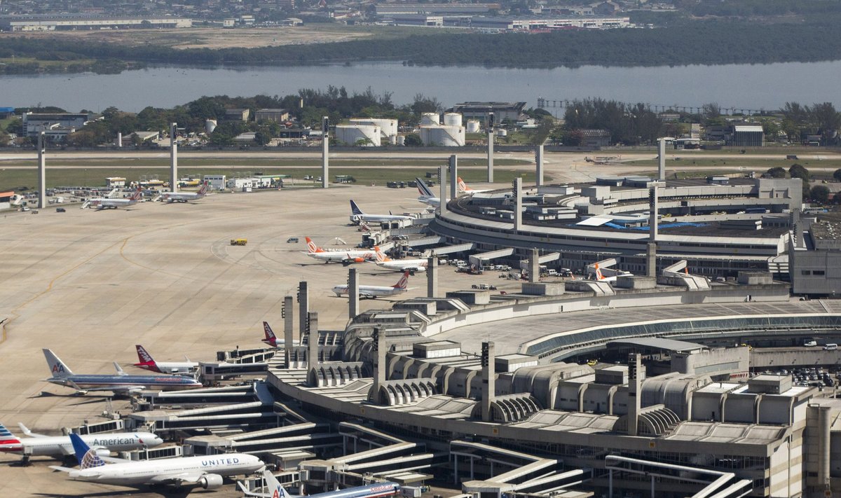 Galeão Tom Jobimi rahvusvaheline lennujaam on vaatamisväärsus omaette, brutaalarhitektuuri meistriteos, kus betooni ei ole kokku hoitud mitte üks tonn.