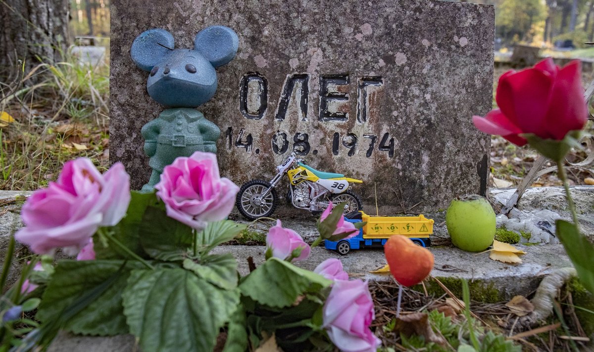 Vaid päeva elanud Olegi haud 2018. aastal