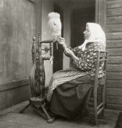 Linaketramine (“linaketrämine”), Mari Egipti linu ketramas (“linnu keträmen”). Sangaste khk, Tõlliste Õru vaestemajas, 1935/1936