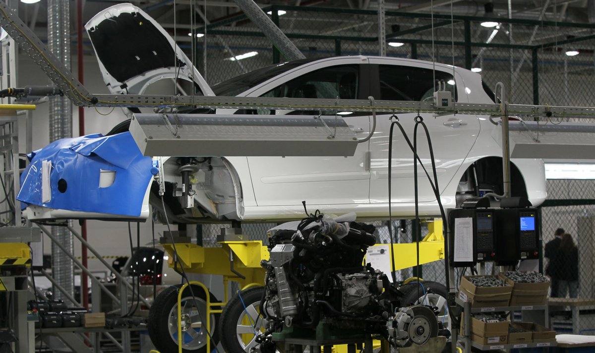 Peugeot, Citroën ja Mitsubishi panevad Kaluga tehases liinid seisma