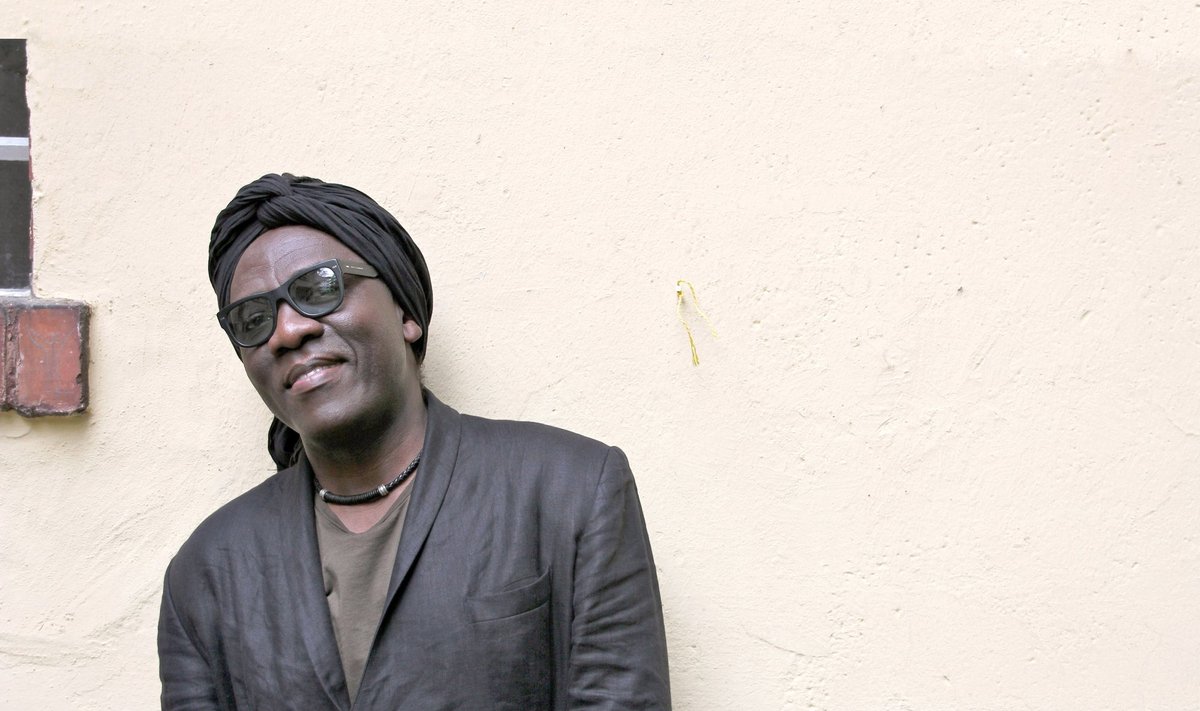 Festivali peaesineja on USA bassist ja laulja Richard Bona.