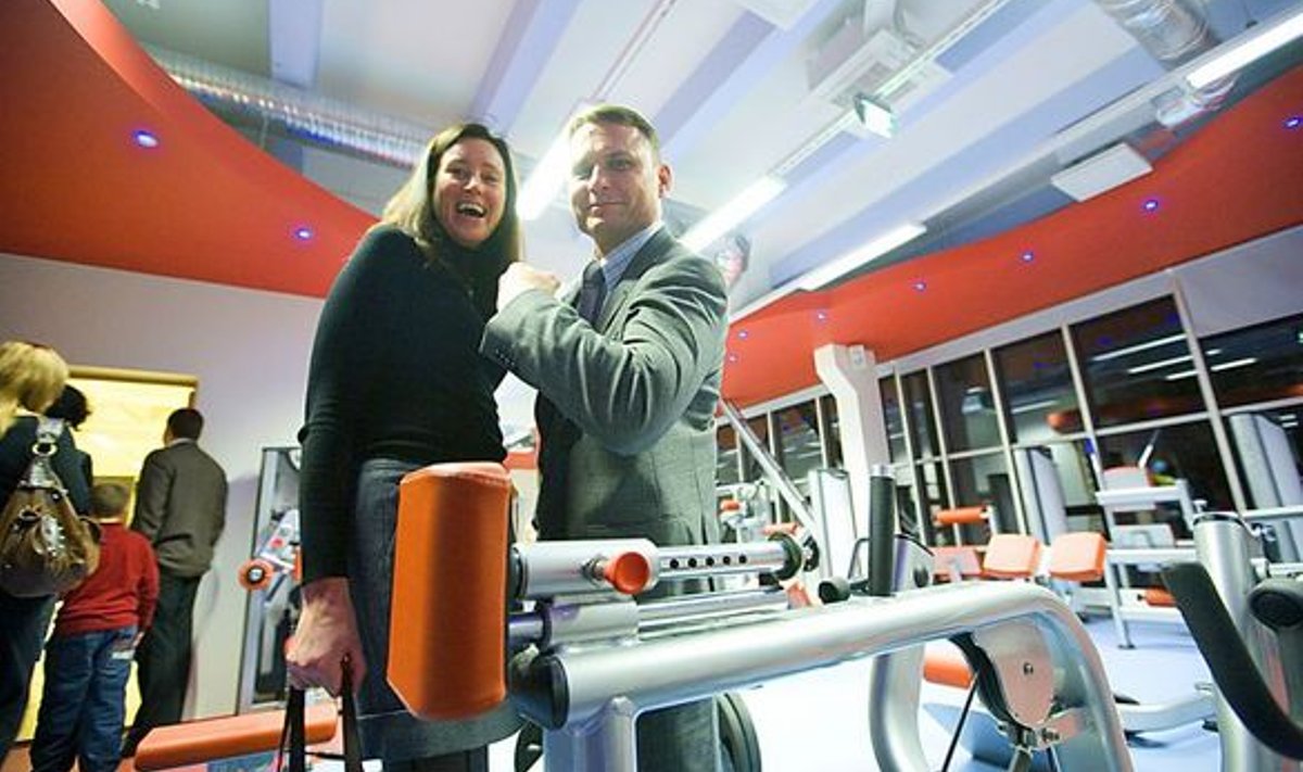 Ober Hausi kinnisvaraspetsialistid Sveta Petkina ja Lembit Kask luurasid ringi ScalaCity kolmandal korrusel ja leidsid eest Scala Fitness Clubi spordiklubi.