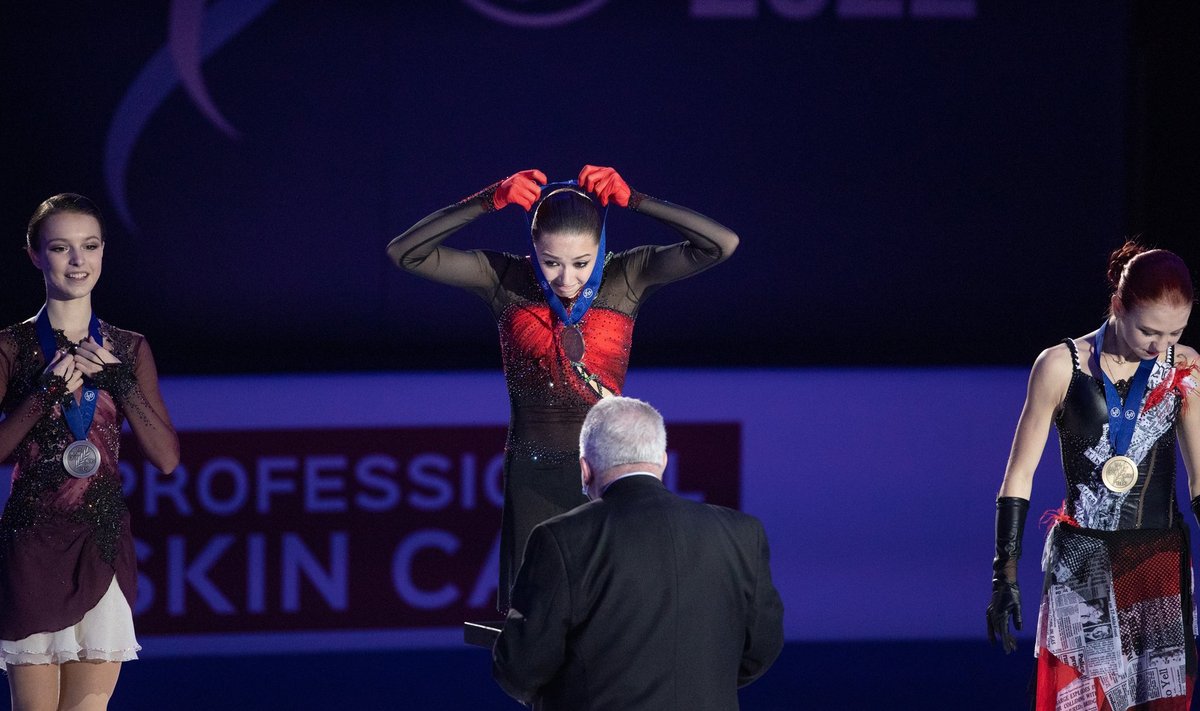 Камила Валиева с золотом чемпионата Европы