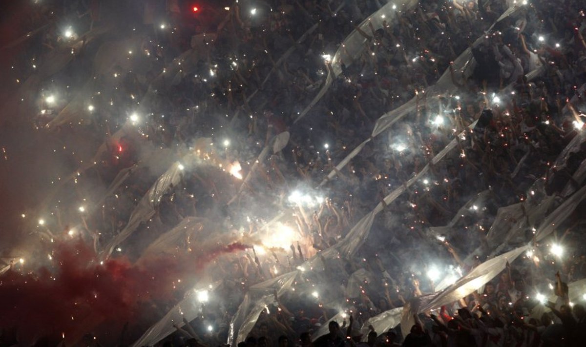 River Plate'i fännid korraldasid võimsa tulemöllu.