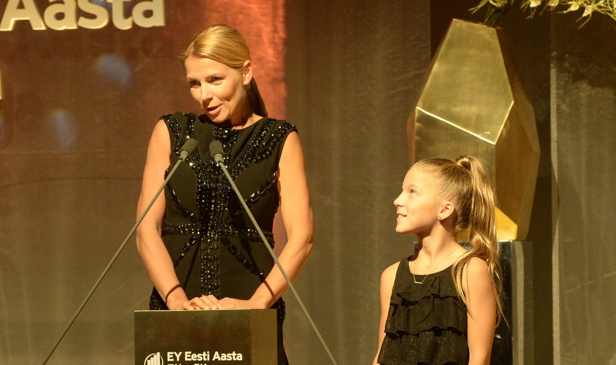 EY ettevõtjate konkursil sai Kristi Täht tiitli „Noore naisettevõtja 2015”.