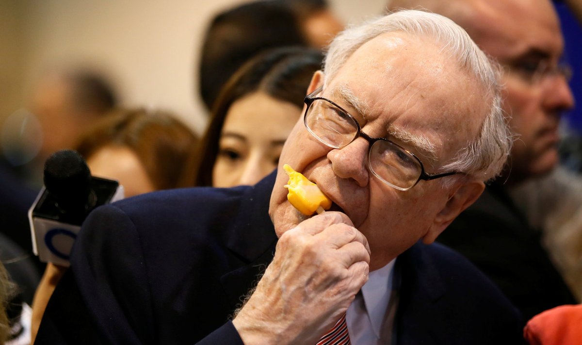Warren Buffett aktsionäride üldkoosolekul