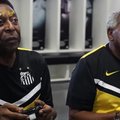VIDEO: Jalgpallilegend Pele on FIFA 15 videomängus täielik käpard