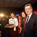 ФОТО: Литовский Delfi с 15-летием поздравили президент и премьер страны