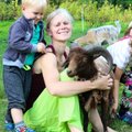 RASKE TALV PAJUVÄRAVAL: Heidi Hanso kodutalus lahvatas tuli, auto lõpetas kraavis ja õu uppus vee alla