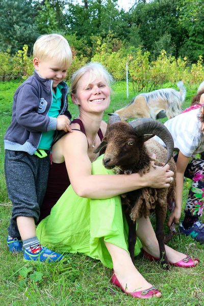 Heidi Hanso, lapsed, loomad, Pajuvärava talu, Sundimetsas