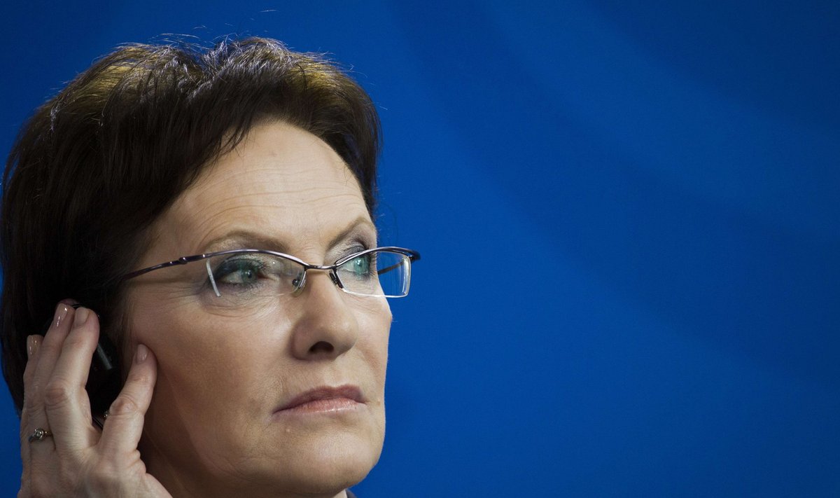 Poola peaminister Ewa Kopacz andis mõista, et soovib prokuröri ametikohast ilma jätta ja alustas julgeolekuteenistuses tekitatud kahjude hindamist.