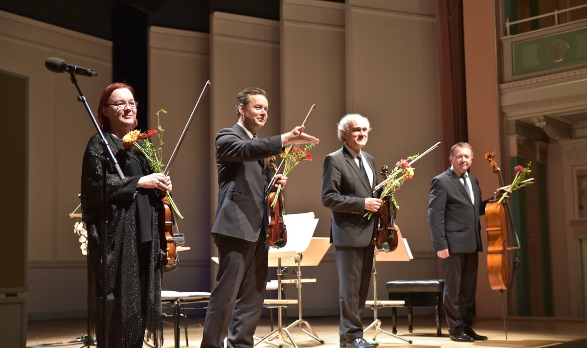 Tobiase kvartett Berliini Konzerthausi laval: Terje Männi, Maano Männi, Toomas Nestor ja Aare Tammesalu.