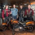 FOTOD: Läikiv nikkel ja mehised mehed ehk Harley-Davidson avas uue esindussalongi!