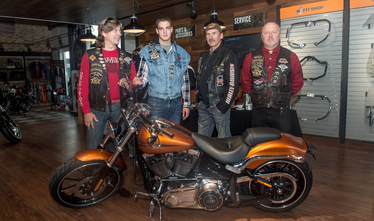 Harley-Davidsoni uue salongi avamine