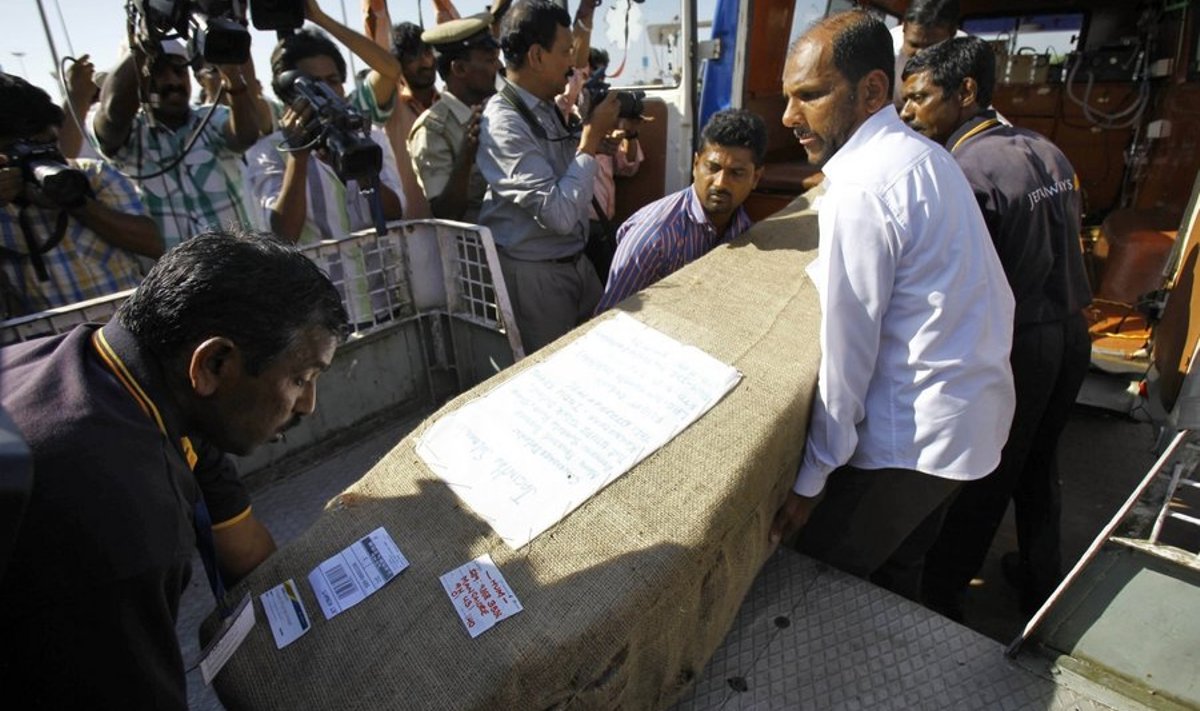Jacintha Saldanha kirstu saabumine Indiasse