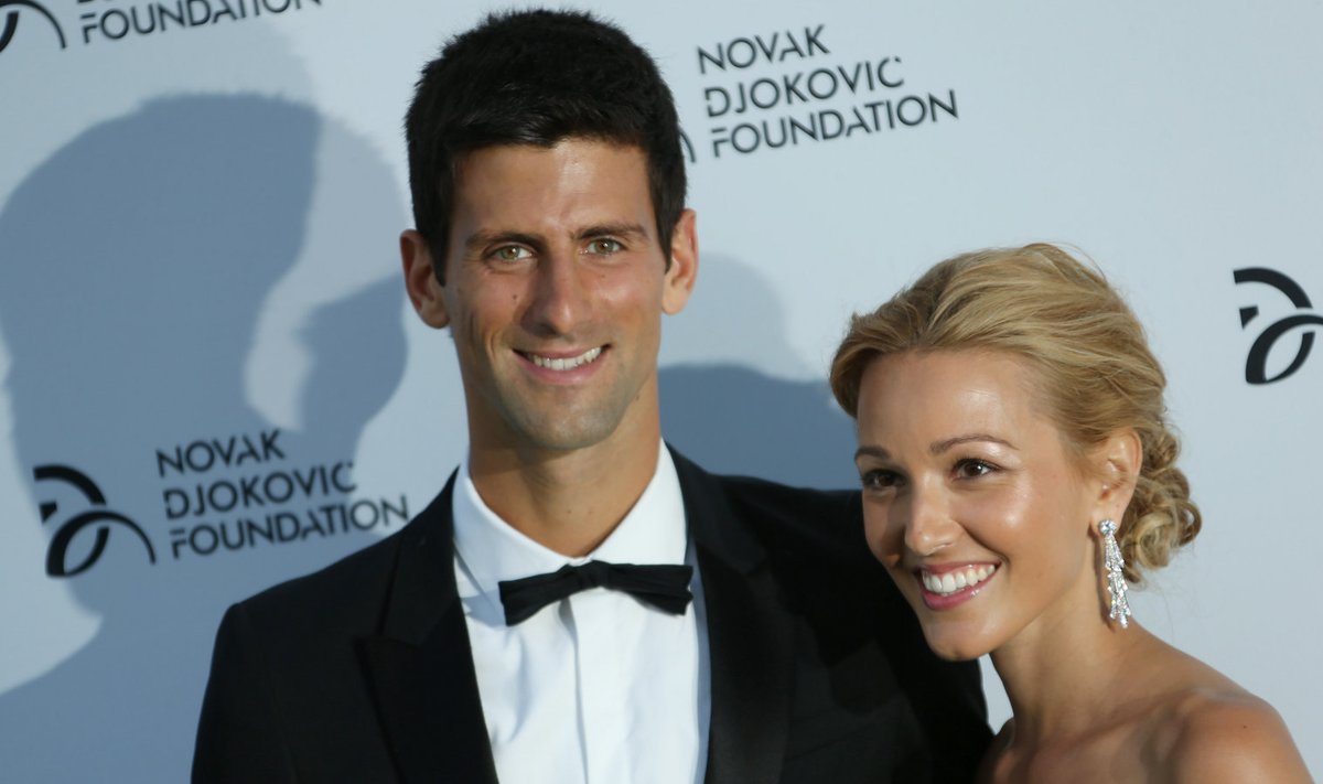 Novak Djokovic oma kaasa Jelenaga