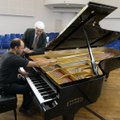 Slovjanski kunstide kooli õpilane uuest Estonia klaverist: isegi mängida on sellel hirmus!