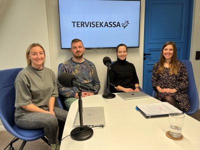 Kuressaare Perearstikeskuse perearst Kristi Kalvet, Terviseameti gripikeskuse peaspetsialist Julia Geller, Indrek Lepik, kes jagab oma kogemuslugu ja Tervisekassa tervisekommunikatsiooni osakonna esindaja Evelin Kruusalu.