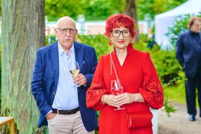 SÄRTSAKAS koorijuht ja muusikapedagoog Lydia Rahula koos abikaasa Tõnisega.