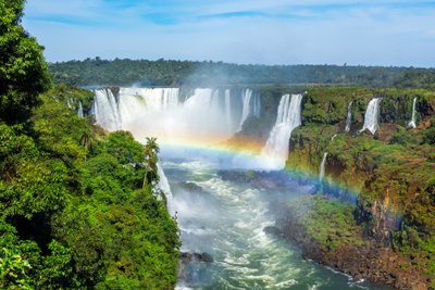 Iguazu joad – maailma võimsaim jugade kompleks ning üks seitsmest uuest loodusimest.