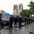 FOTOD ja VIDEO | Pariisis Jumalaema kiriku juures ründas mees politseinikku haamriga
