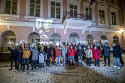 Акция в поддержку Навального возле посольства РФ