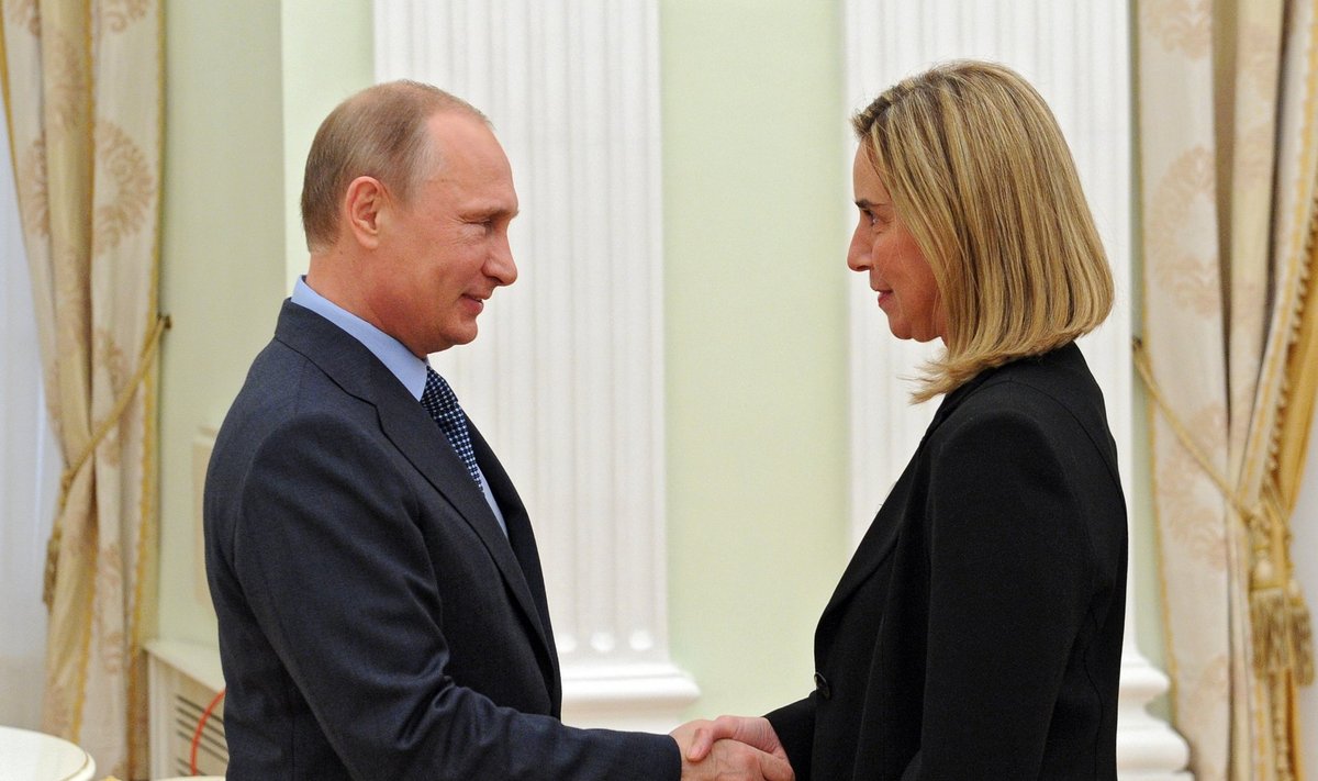Torujuhe tulgu: Itaalia välisminister Federica Mogherini lõi kolmapäeval käed Venemaa presidendi Vladimir Putiniga.