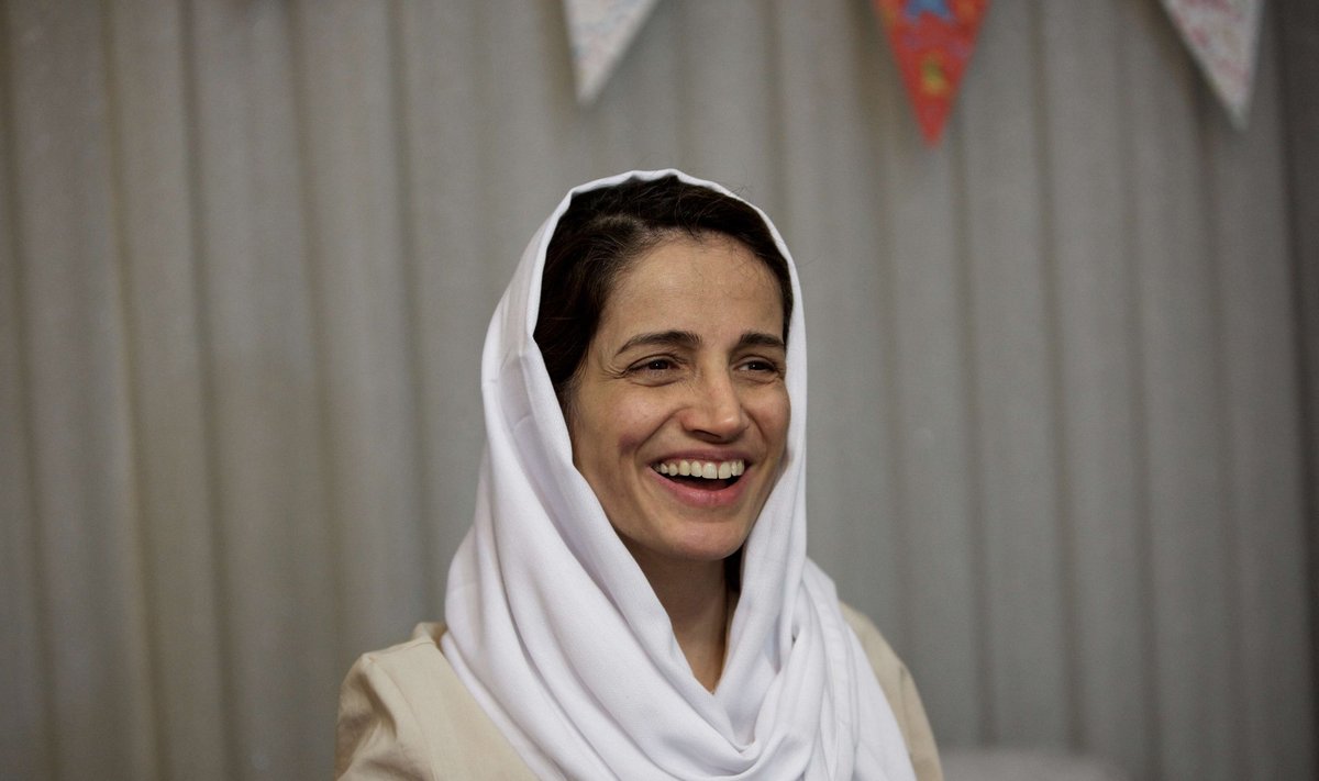 Nasrin Sotoudeh oma kodus pärast vanglast vabastamist 2013. aastal.