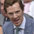 "Sherlocki" staar Benedict Cumberbatch sattus maanteröövlite küüsi: mind sunniti relva ähvardusel hukkamise stiilis põlvitama