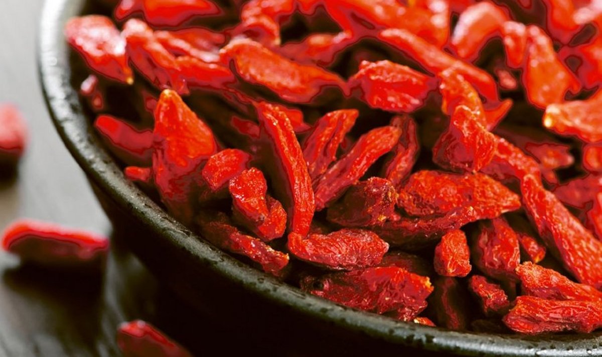 Kauni punaka värvusega goji-marjad sisaldavad hulgaliselt väärtuslikke ja tervistavaid aineid.