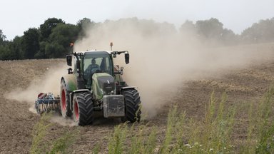 Väetise hinnad kukkusid, ent põllumehel pole kindlust: kõik teavad, et küllap tuleb ka järgmine kriis