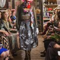 FOTOD | Beatrice esitles erinevatest ajastutest ja tekstiilidest inspireeritud rõivakollektsiooni