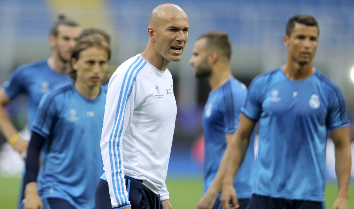 Zinedine Zidane ja Reali mängijad