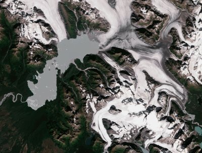 Yakutati liustik ja Harlequini järv