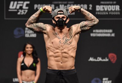 MMA: UFC 257-Weigh Ins